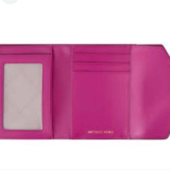 Michael Kors Greenwich Medium Envelope Trifold Leather Wallet- Wild Berry - Picture 3 of 11